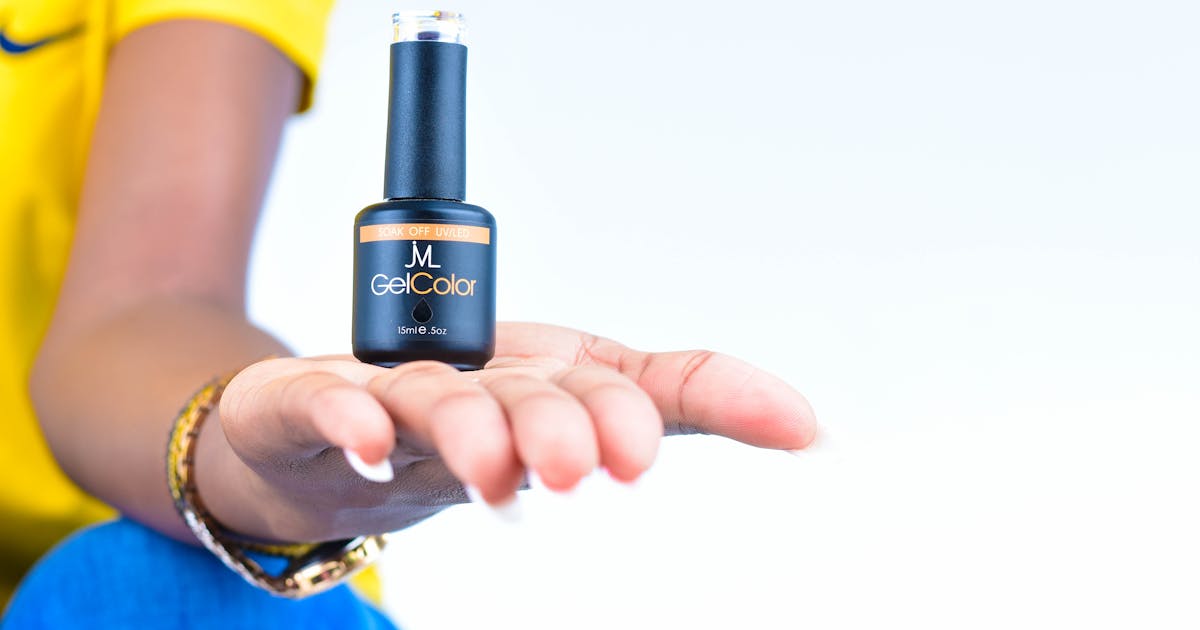 How to Fix a Lifted Gel Manicure Without Damaging Your Nail Bed — 2026 Step-by-Step